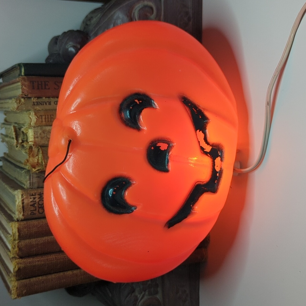 Vintage Blow Mold Pumpkin Jack-o'-lantern Light Up Hanging Halloween